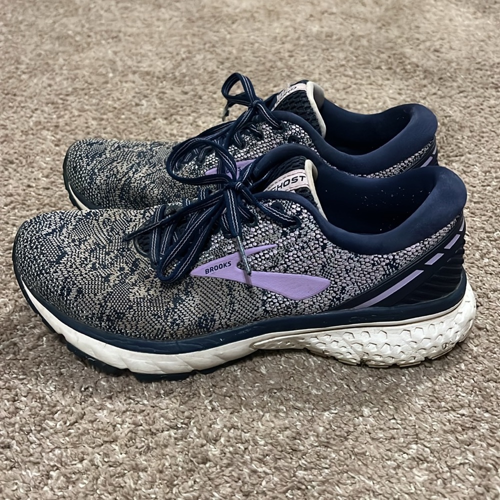 Brooks Ghost 11 (Size 9) - Picture 4 of 7